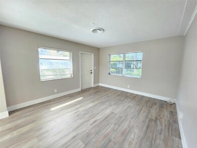 2110 NE 41st St unit D, Lighthouse Point, FL 33064 - photo 6