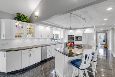 33 Diane Rd, Peabody, MA 01960 - photo 2