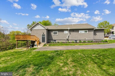 4337 Zoar St, Brookhaven, PA 19015 - photo 2