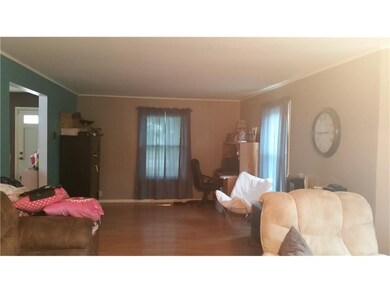 853 N Anderson St, Elwood, IN 46036 - photo 7