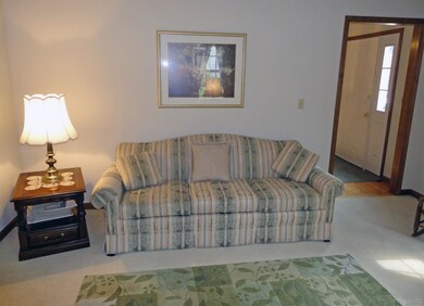 52155 Fieldstone Ln, Granger, IN 46530 - photo 3