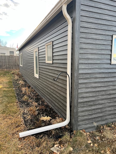 8 S Washington St, Conrad, MT 59425 - photo 3