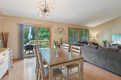 209 Lorien Ct, East Dundee, IL 60118 - photo 3