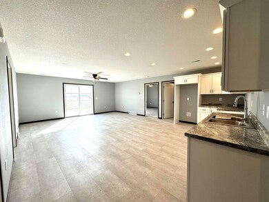 204 34th Ave W, Spencer, IA 51301 - photo 5