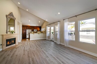 Living / Dining Rm