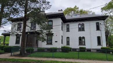 73 Elm Rd unit 3, Newton, MA 02460 - photo 2