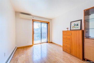 144-34 37th Ave unit 4C, Flushing, NY 11354 - photo 2