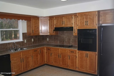 21 Cobblewood Dr unit N4, Mount Pocono, PA 18344 - photo 3