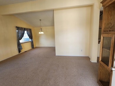 45465 25th St E unit Spc 176, Lancaster, CA 93535 - photo 6