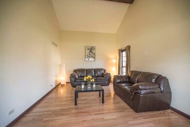 Vaulted ceilings. Brand new hardwood floor.. Long 