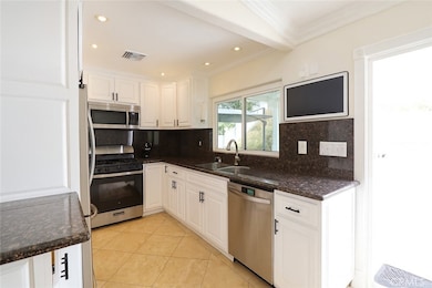 21076 Cranbridge Dr, Lake Forest, CA 92630 - photo 5