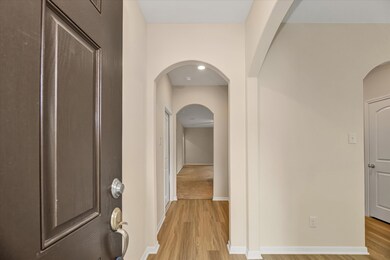 10642 Lost Maples Dr, Cleveland, TX 77328 - photo 5