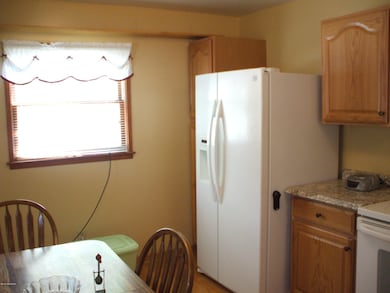 9311 Pagoda Dr, Louisville, KY 40229 - photo 4