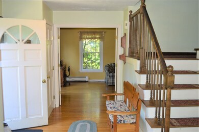 258 Chestnut St, Hudson, MA 01749 - photo 3