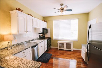 Gorgeous kitchen!