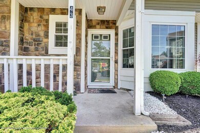 43 Horseshoe Ct unit 42, Tinton Falls, NJ 07753 - photo 5