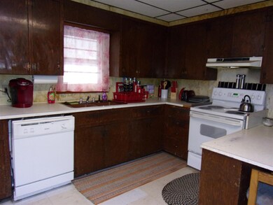 202 Hackett Hill Rd, Hooksett, NH 03106 - photo 4