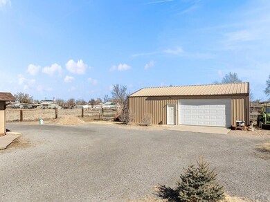 1040 28th Ln, Pueblo, CO 81006 - photo 4