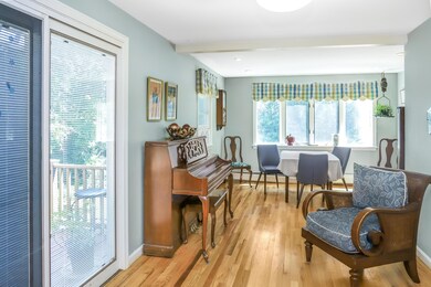 Dining Room2