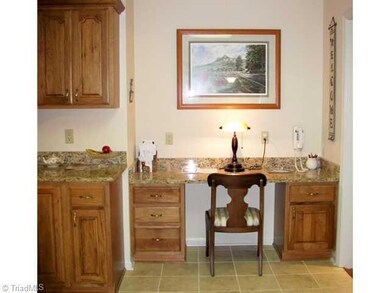 652 Graceland Dr, Asheboro, NC 27205 - photo 7