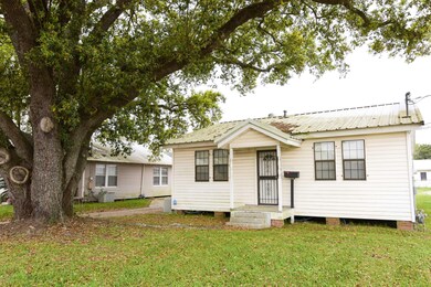 1204 Center St, New Iberia, LA 70560 - photo 2