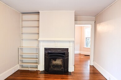 8 Pleasant St unit 1, Salem, MA 01970 - photo 5