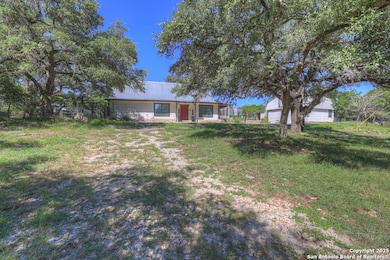 500 Line Camp Loop, Spring Branch, TX 78070 - photo 2