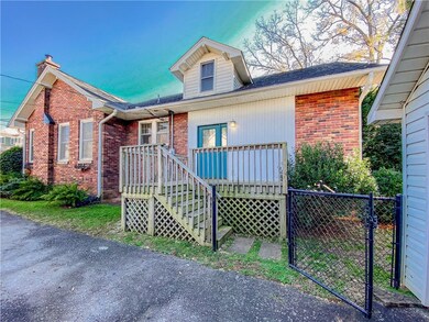 111 N Tugaloo St, Walhalla, SC 29691 - photo 3