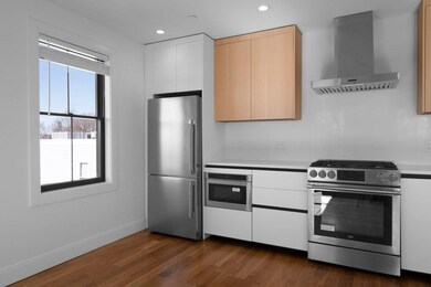 332 E 8th St unit 2, Boston, MA 02127 - photo 2