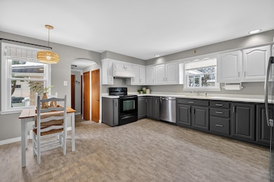 1120 S 6th St, de Pere, WI 54115 - photo 6