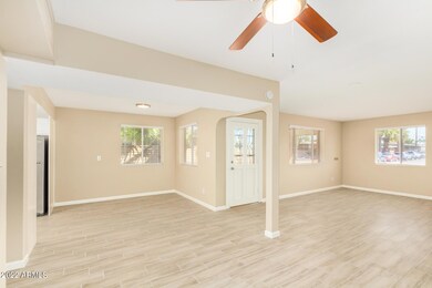 3650 E Glenrosa Ave, Phoenix, AZ 85018 - photo 5