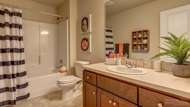 20514 SE Cameron Ave, Bend, OR 97702 - photo 5