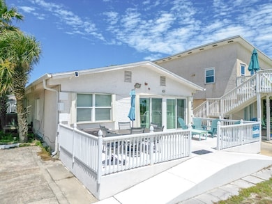 633 E Gorrie Dr unit 3, Eastpoint, FL 32328 - photo 2