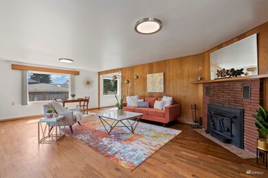 6 W Intercity Ave unit A, Everett, WA 98204 - photo 2