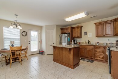 Kitchen / Dining
