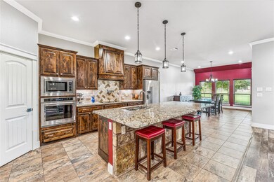 308 Steppes Ct, Weatherford, TX 76087 - photo 7