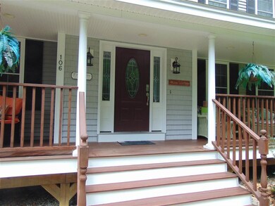 106 Hampstead Rd, Derry, NH 03038 - photo 3