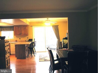 5727 Mason Bluff Dr, Burke, VA 22015 - photo 7