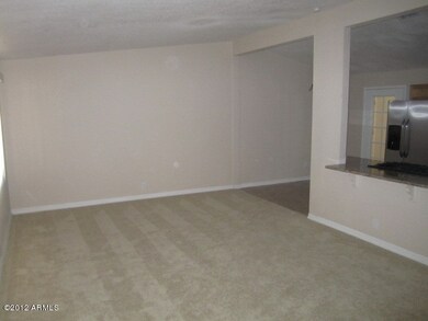 LIVING ROOM~ENTRY