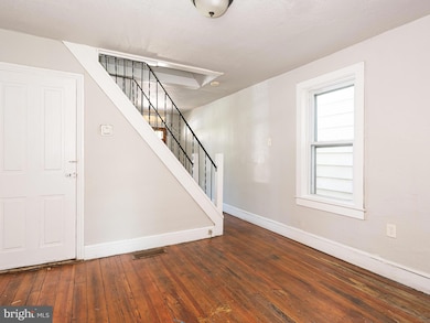 564 Walnut St, Pottstown, PA 19464 - photo 3