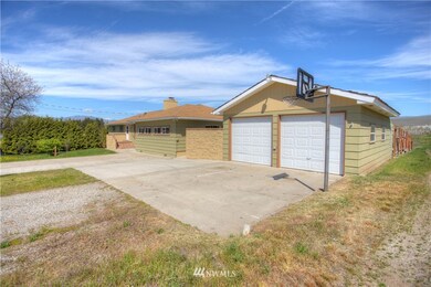 unlisted-address, East Wenatchee, WA 98802 - photo 3