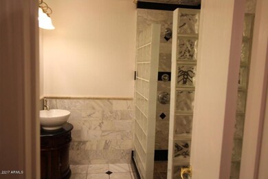 2041 Bath 2