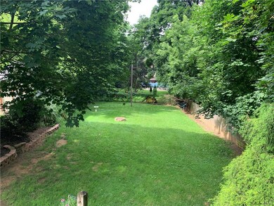 2520 S 5th St, Allentown, PA 18103 - photo 6