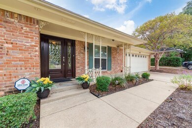 405 Circleview Dr N, Hurst, TX 76054 - photo 3