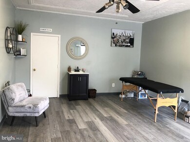 422 E Main St, Norristown, PA 19401 - photo 6