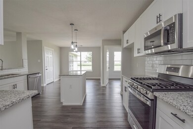 17702 Pleasant Rd, Needville, TX 77461 - photo 6