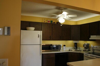 109 Lake Pine Cir unit C-2, Greenacres, FL 33463 - photo 2