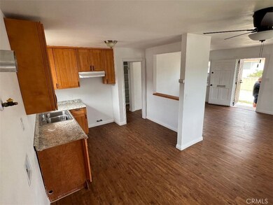 2116 W Compton Blvd, Compton, CA 90220 - photo 6