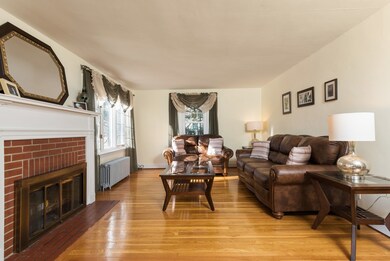 198 Holden St, Holden, MA 01520 - photo 2