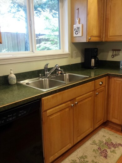 217 112th St SW unit D101, Everett, WA 98204 - photo 2